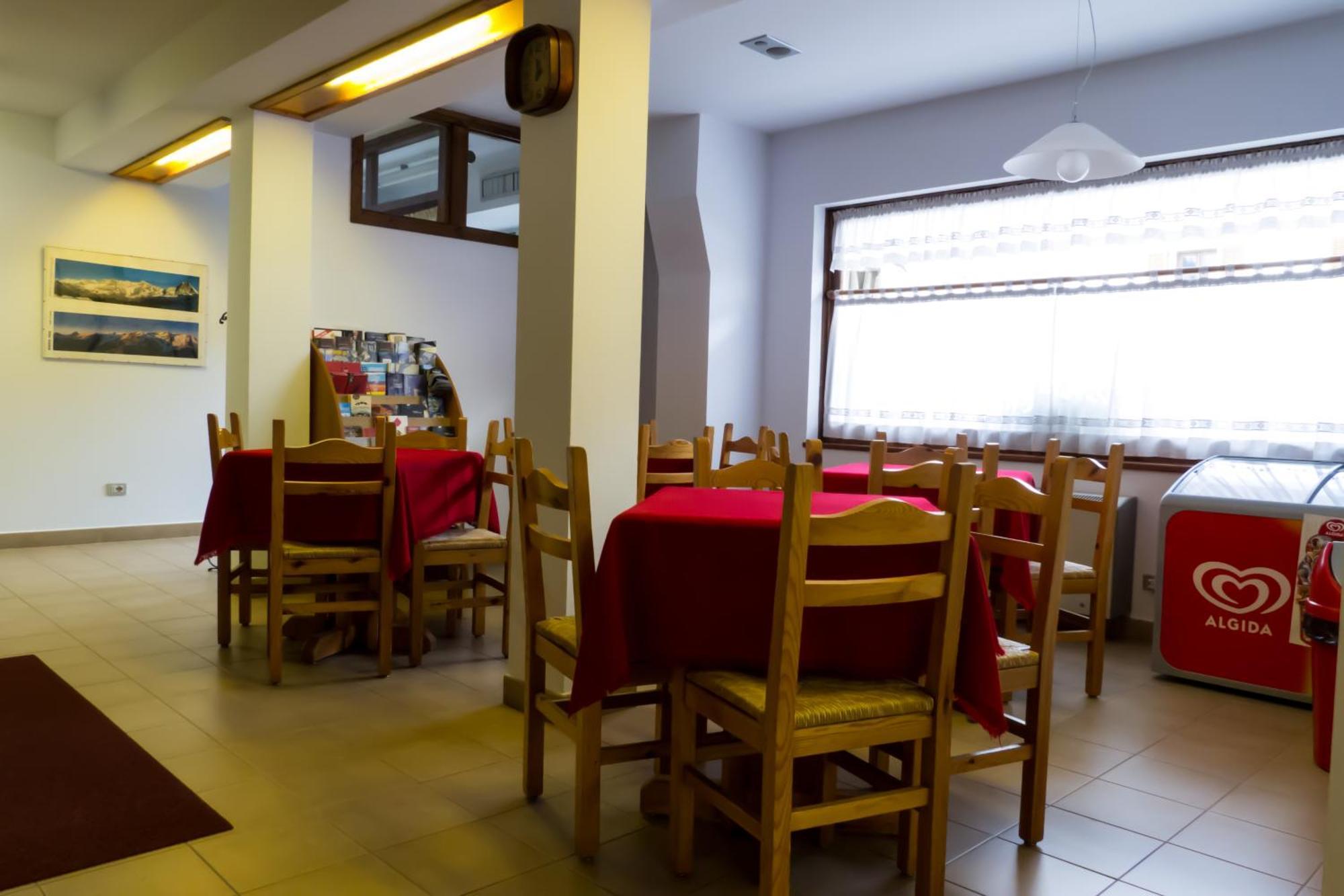 Hotel Valdotain 维莱内乌韦 外观 照片